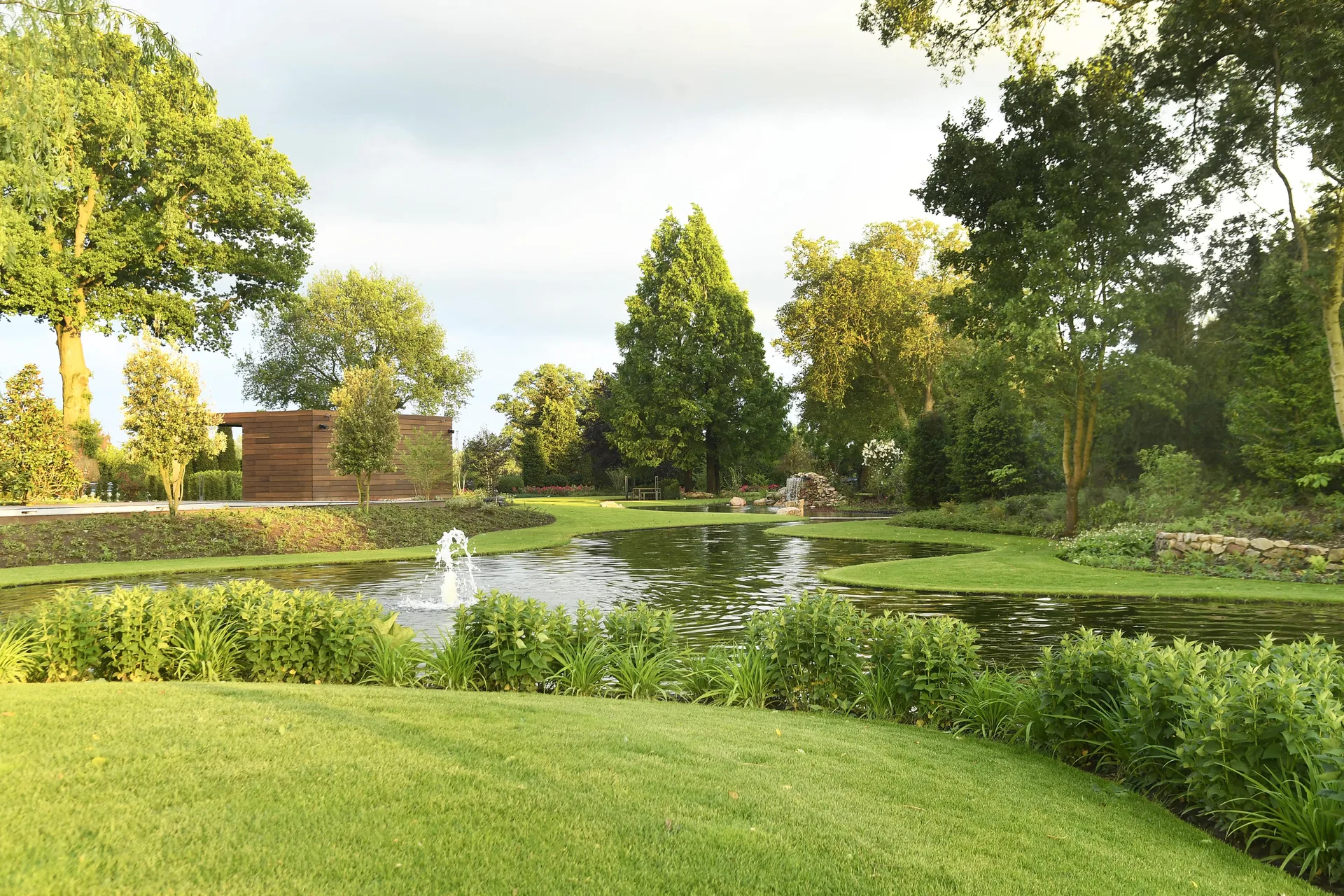 Huub Wiegers Tuinideeën - Hovenierswerk